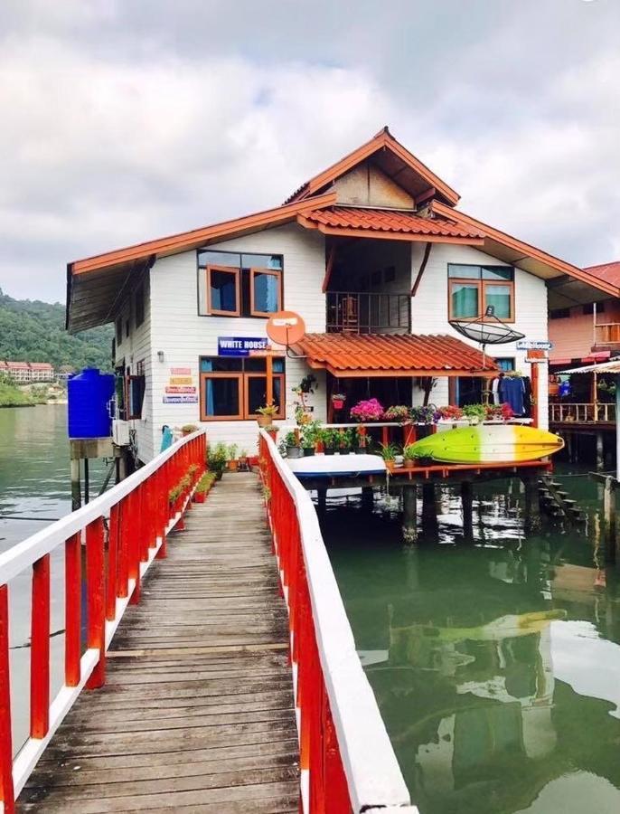 Koi Seahouse Hotel เกาะช้าง ภายนอก รูปภาพ
